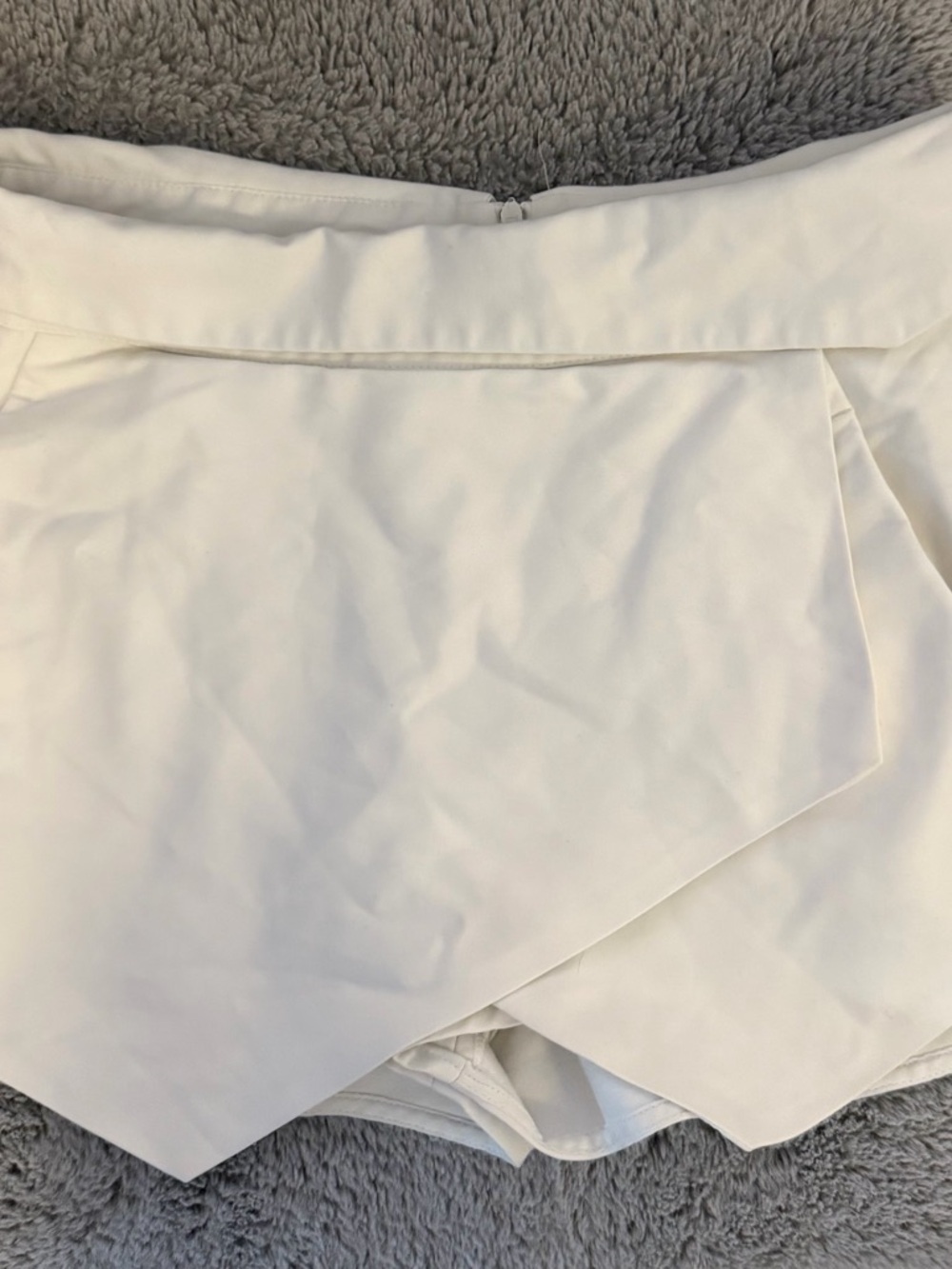 Zara White Women's Skort - Asymmetrical Overlay